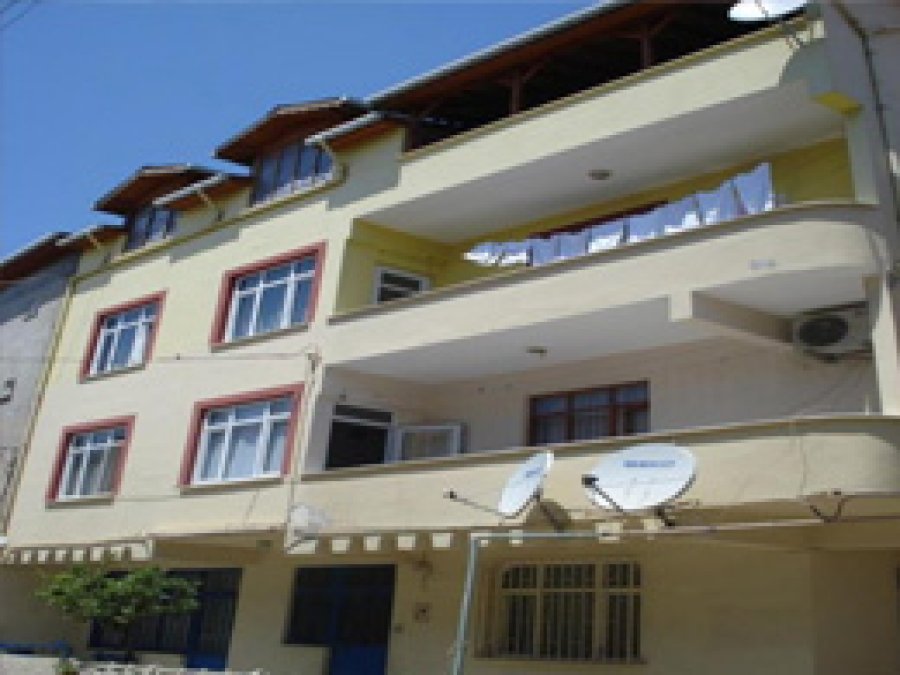 Üç Çocuk Annesi İntihar Etti