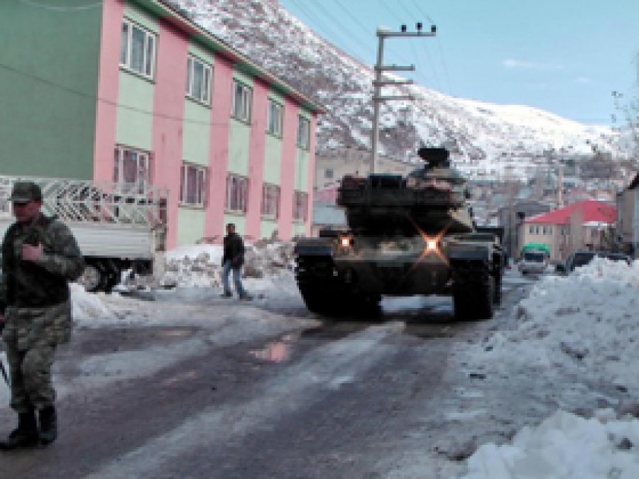 Şırnak'ta Askeri Araç Sevkıyatı