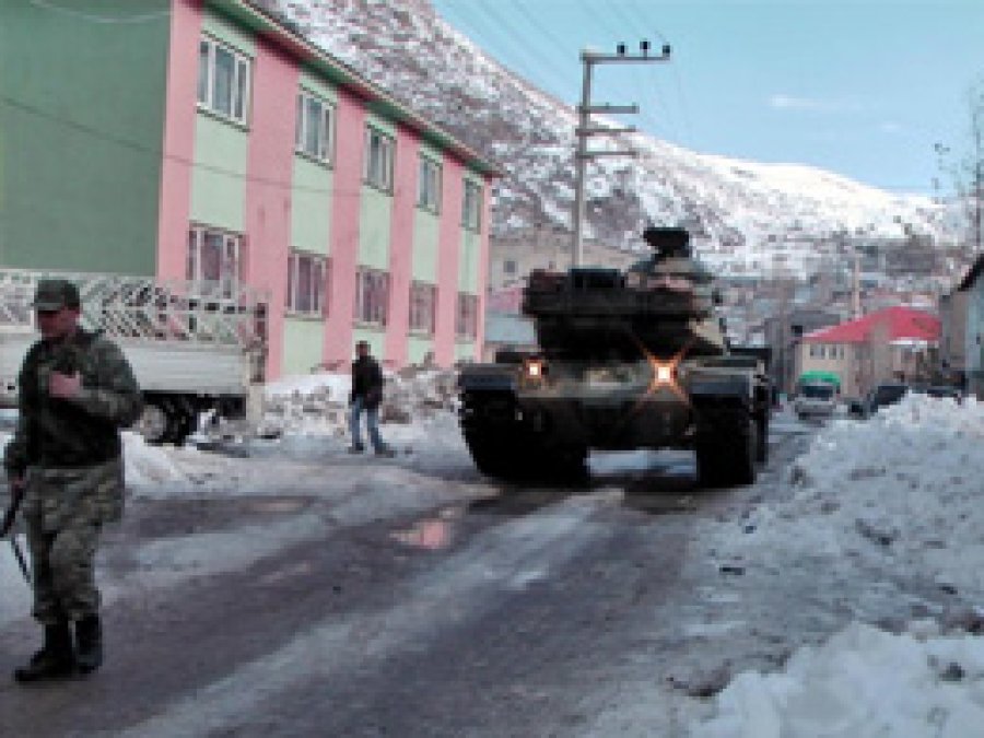 Şırnak'ta Askeri Araç Sevkiyatı