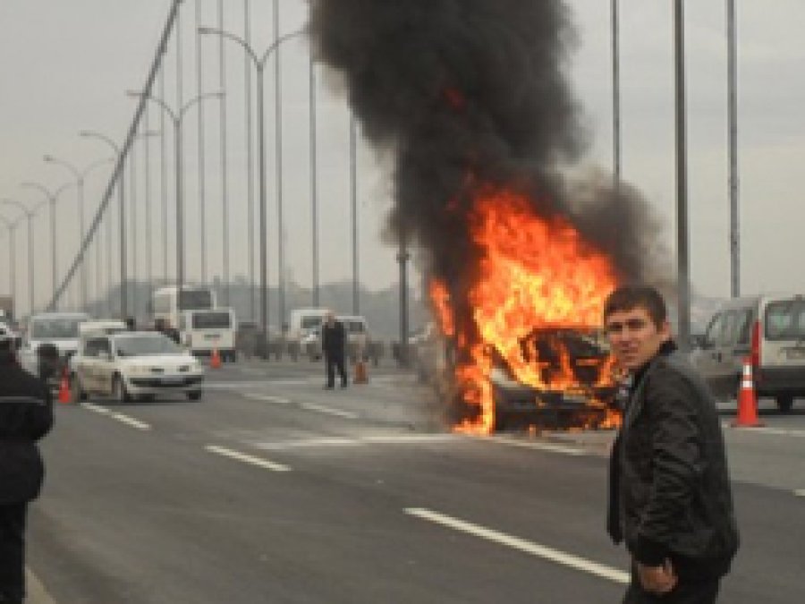 FSM'de Trafiği Kilitleyen Yangın