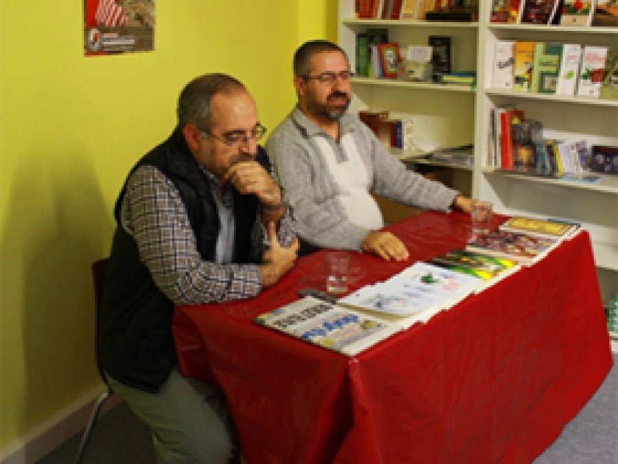 Dua Yayıncılık Yazarları Köln'de Okuyucuları ile Buluştu