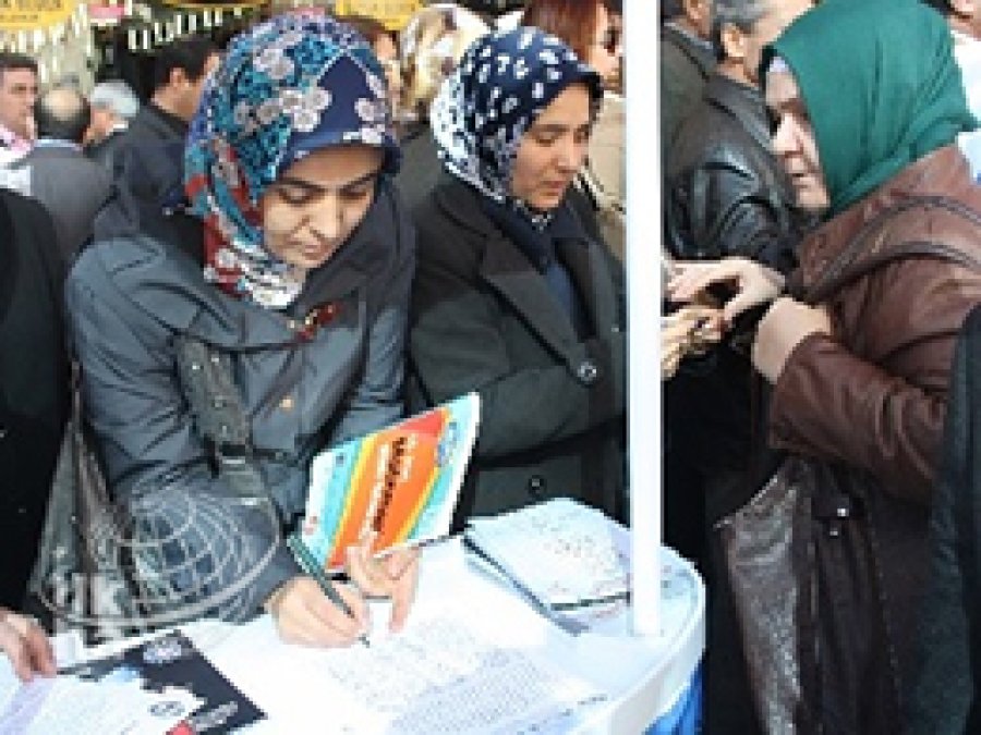 10 Milyon İmza Kampanyası Mersin'de Başladı