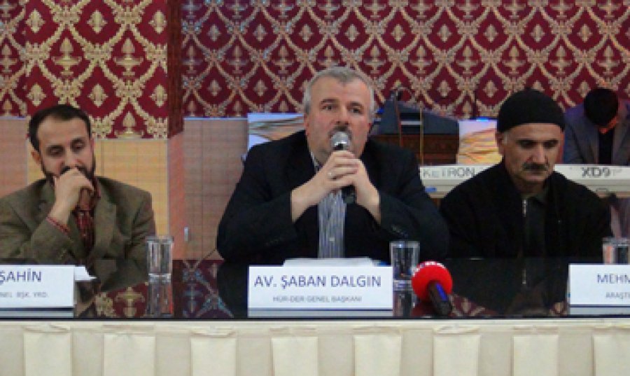 'Başörtüsüne Özgürlük' Paneline Yoğun İlgi