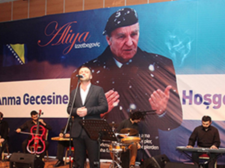 Aliya İzzetbegoviç Esenler'de Anıldı
