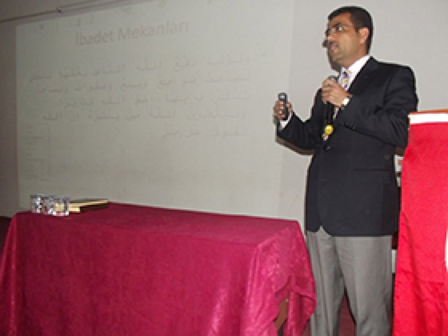 Müftü Kılıç: Kadınları Mescitlerinden Alıkoymayın