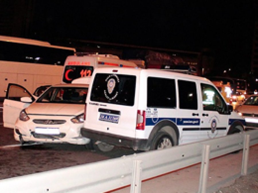 "Dur" İhtarına Uymayan Sürücü Vuruldu