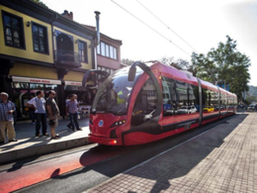 Tramvay Bayramda Yolculu Seferlerine Başlıyor