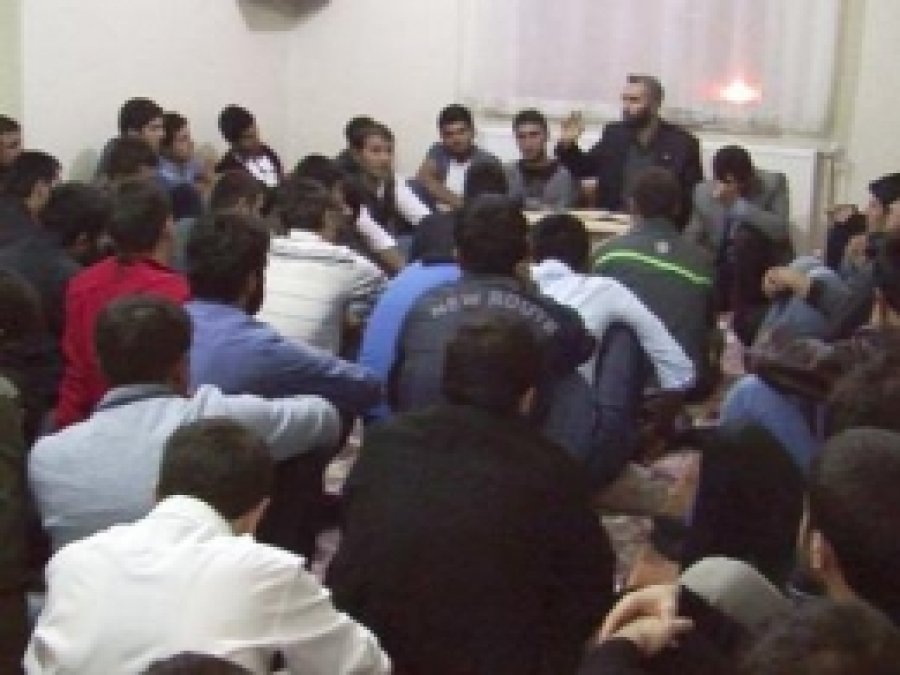 Van'da Üniversite Öğrencilerine Seminer 