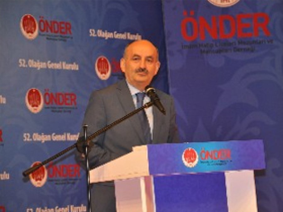 'Zulümlere Rağmen Bu Camia Bugünlere Geldi'