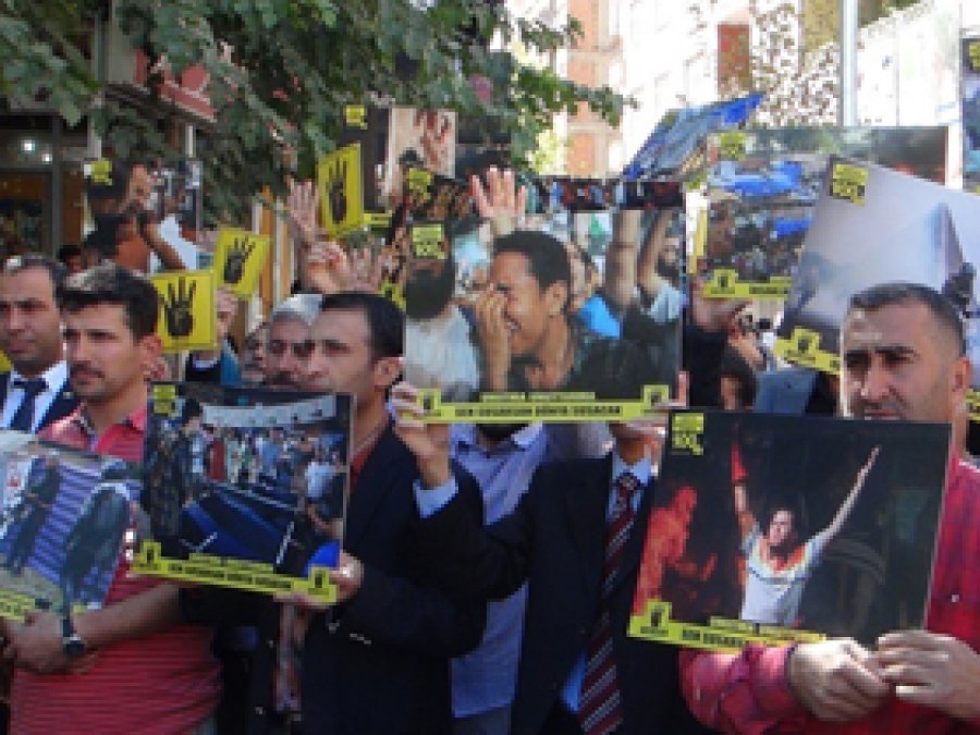 Mısır'daki Darbe 100. Gününde Protesto Edildi