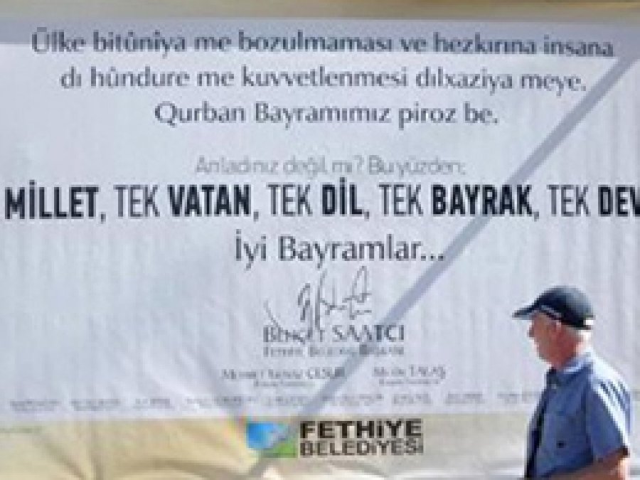 Kürtçe Afiş Asan MHP'li Başkan Kendini Savundu