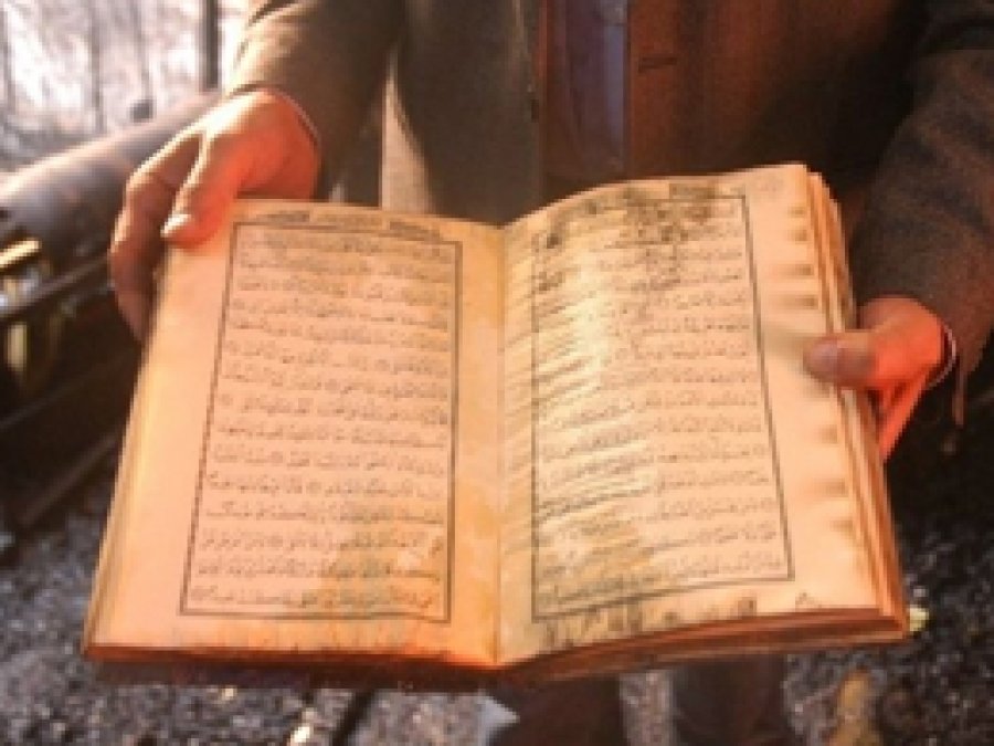 Yangında Sadece Kur'an-ı Kerim Yanmadı