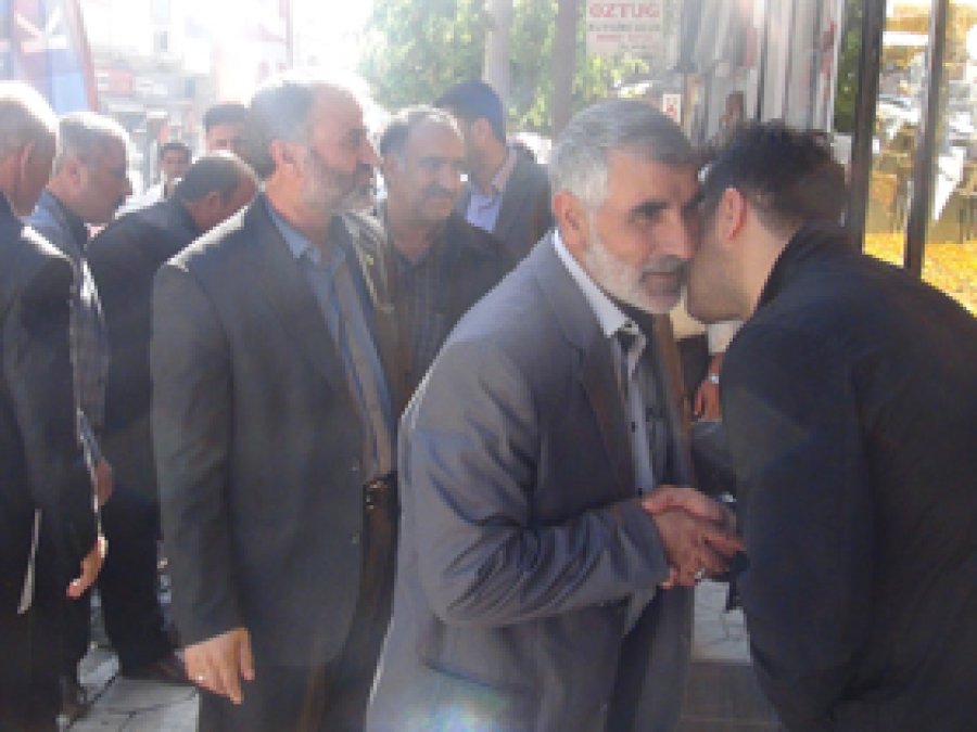 Hüda Par'ın Esnafla Bayramlaşması Devam Ediyor
