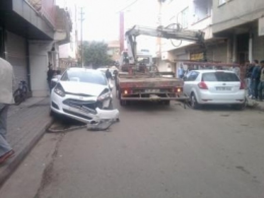 Aşırı Hız Kaza Getirdi 