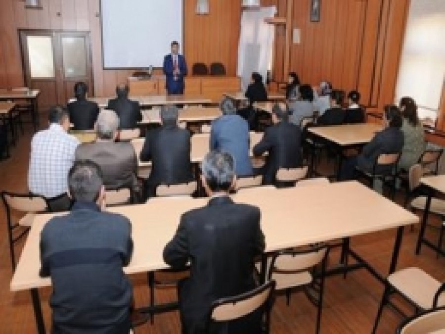 Kamu Hizmeti Medeni Davranışlarla Yapılmalı