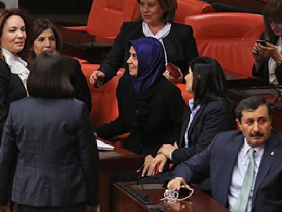 Başörtülü Milletvekilleri Genel Kurul'da