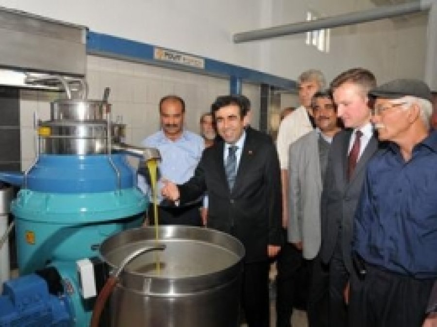 Mut'ta 2 Yeni Zeytinyağı Fabrikası Açıldı