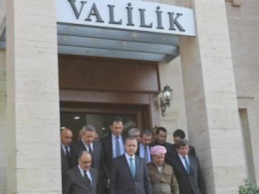 Başbakan Erdoğan Diyarbakır Valiliğini Ziyaret Etti 