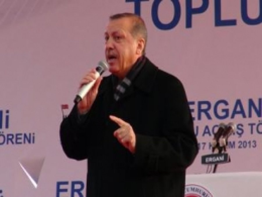 "Söz Söyleyemeyen Silaha Sarılıyor" 