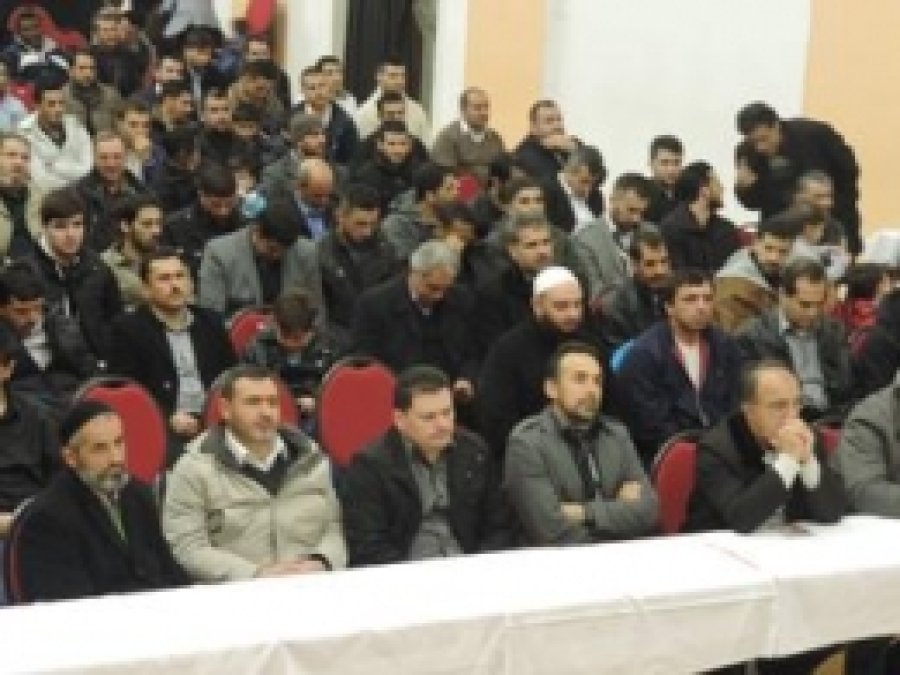 Almanya'da Yezid'e Lanet Okundu
