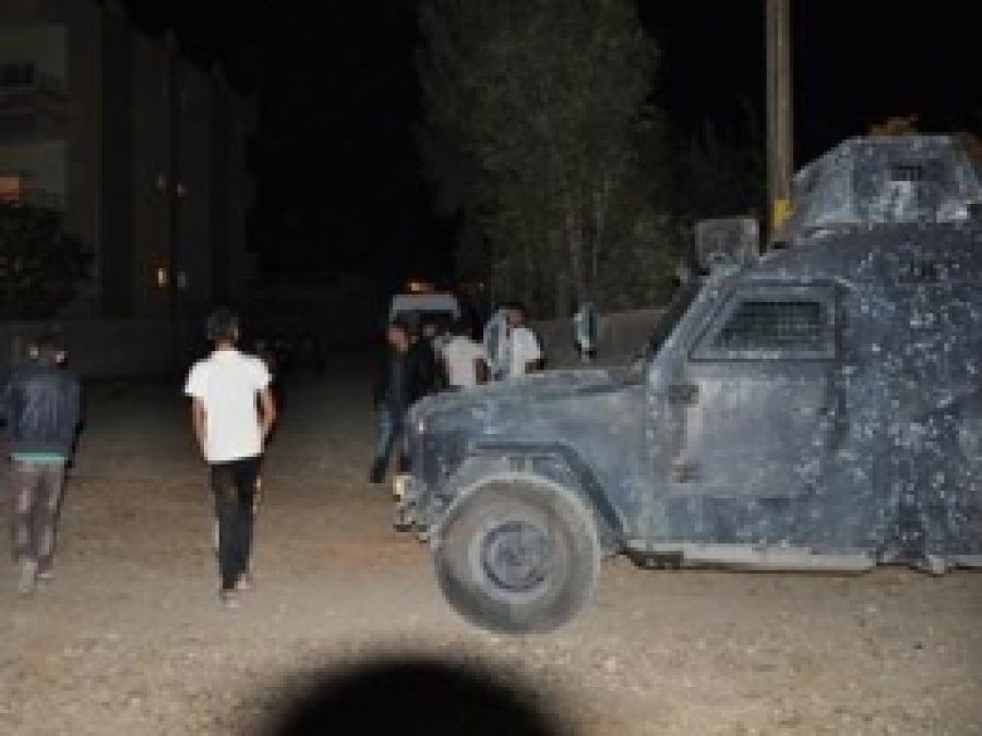 Cizre'de Korucu Başının Evine Bombalı Saldırı