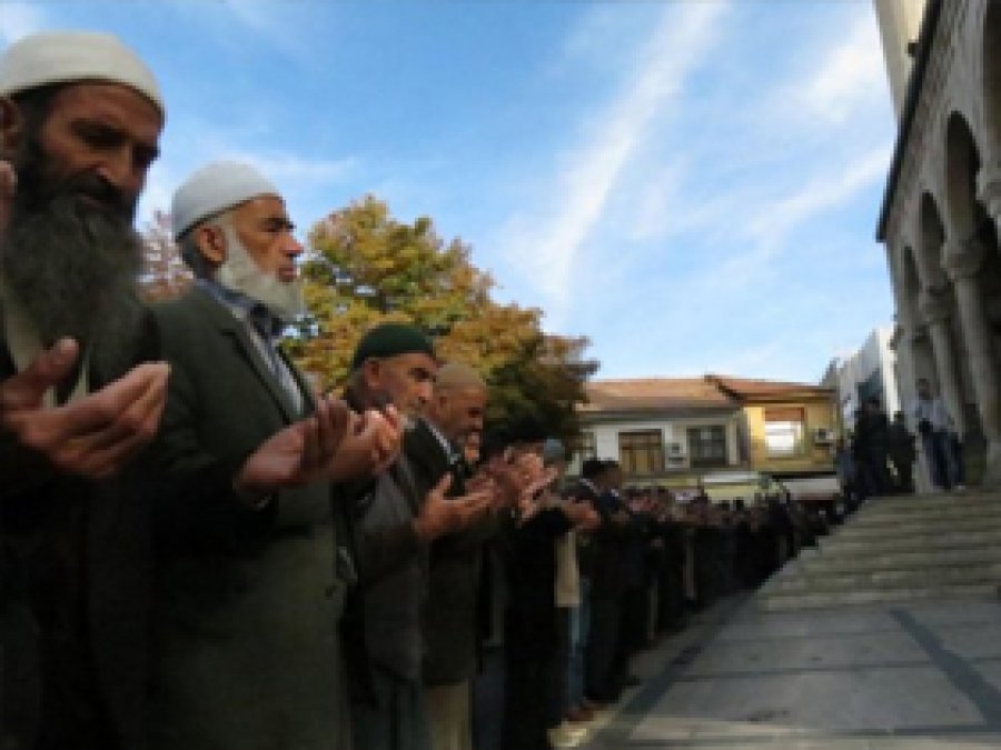 Katledilen Müslümanlar için Gıyabi Cenaze Namazı