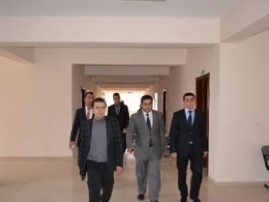 Sason Kaymakamı Yeni Halk Eğitim Binasını İnceledi