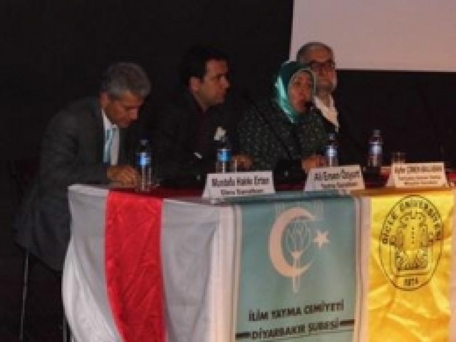 'Geleneksel İslam Sanatları Paneli' Düzenlendi 