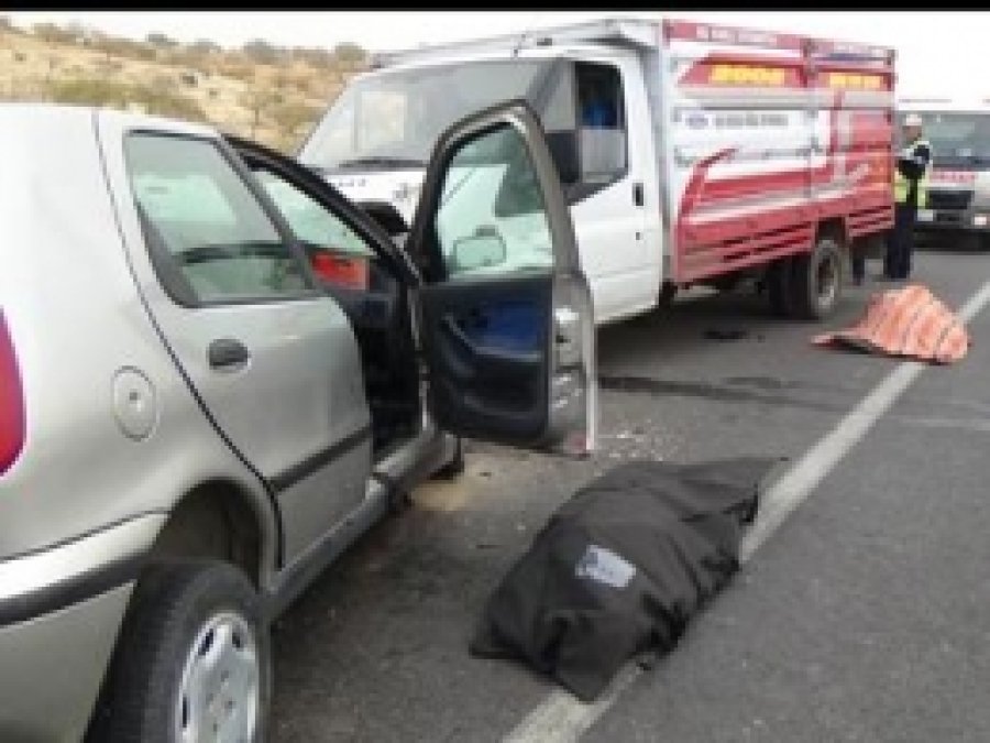 Gaziantep'te Trafik Kazası: 2 Ölü 3 Yaralı