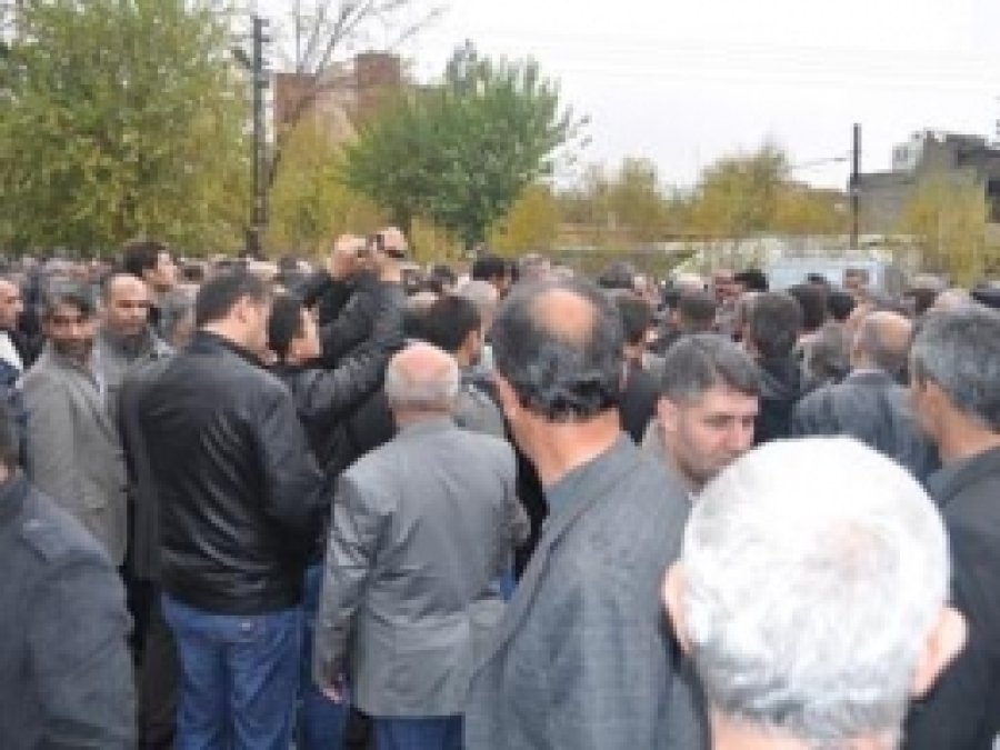 BDP Aday Adayı BDP'ye İsyan Etti 