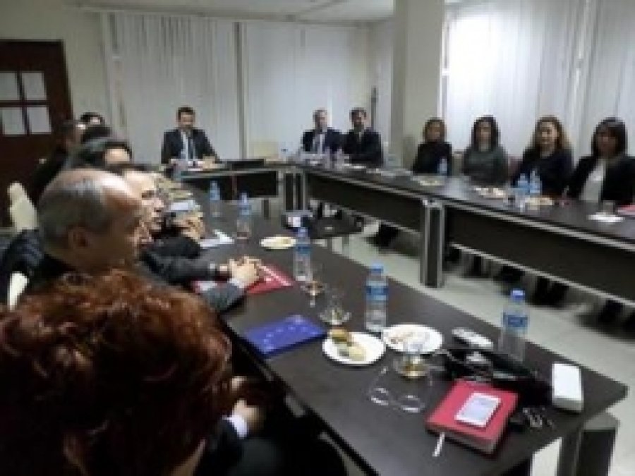 2013 Yılı Değerlendirme Toplantısı Düzenledi