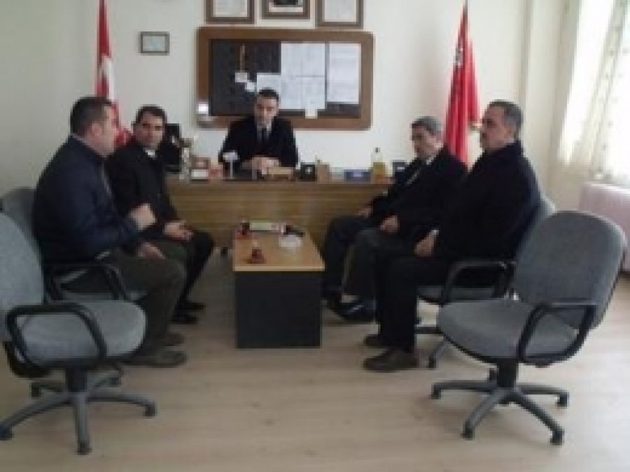 'Toplumda Öğretmenin İtibarı Aşınırsa, Herkesin İtibarı Aşınır'