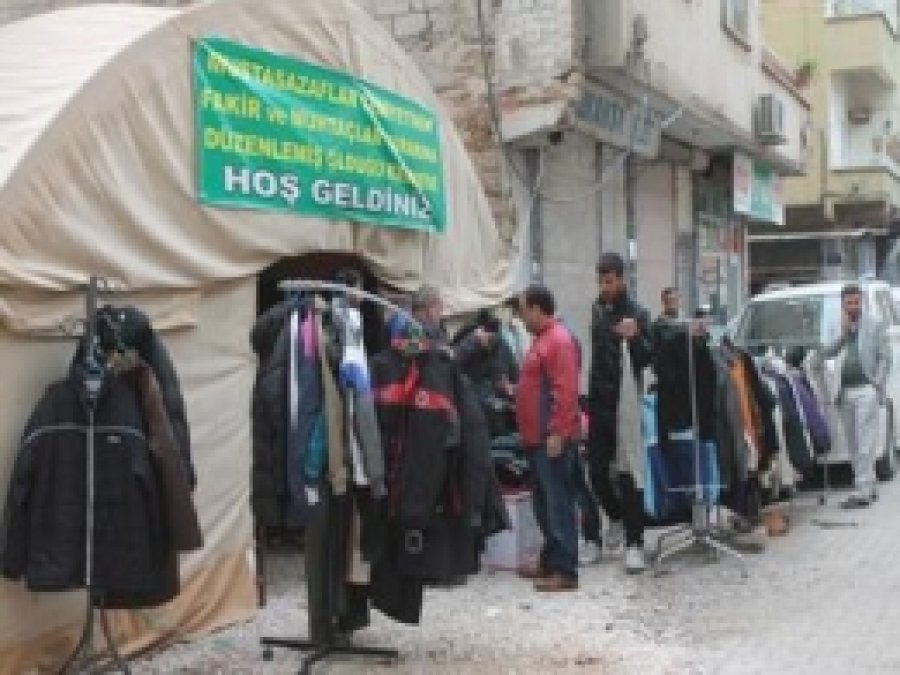 Kızıltepe'de Fakir ve Muhtaç Aileler Yararına Kermes