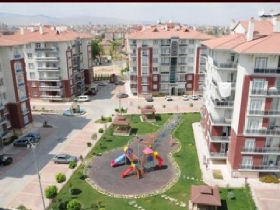 Karatay'da Toplu Konutlar Hızla Yükseliyor