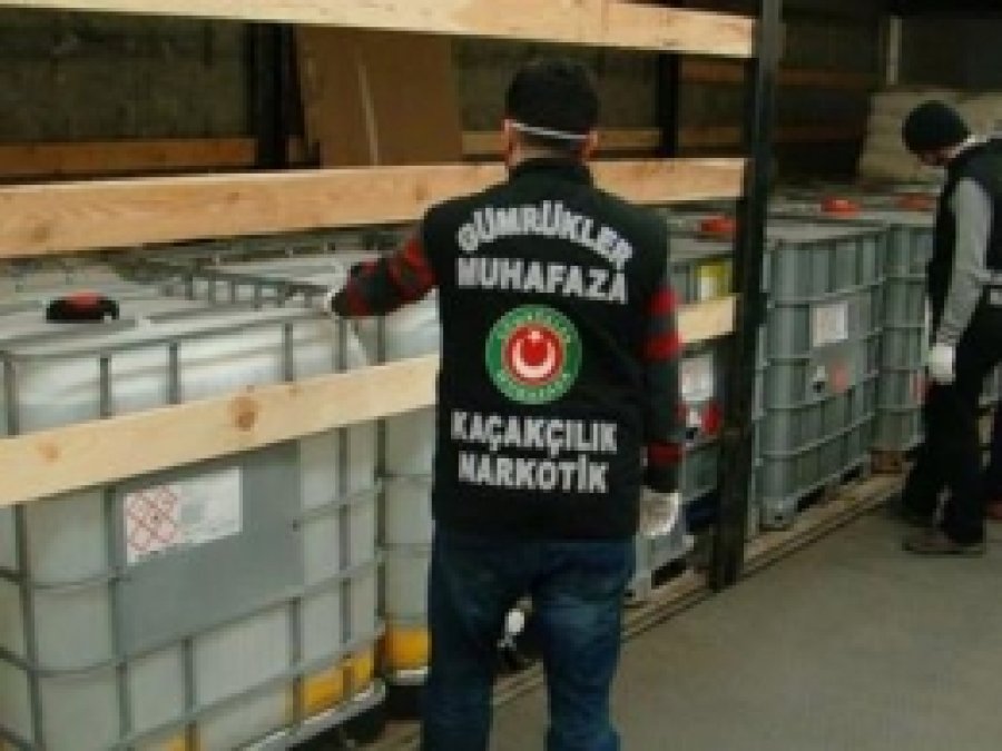 Kapıkule'de 14 Ton Asit Ele Geçirildi 