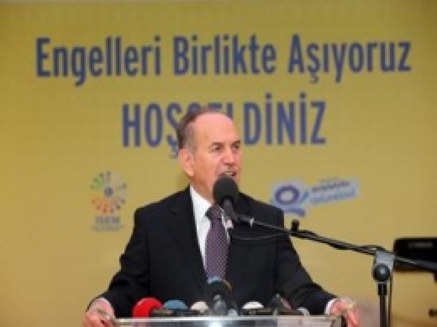 Otobüs Duraklarına Engelli ve Yaşlı Butonu 