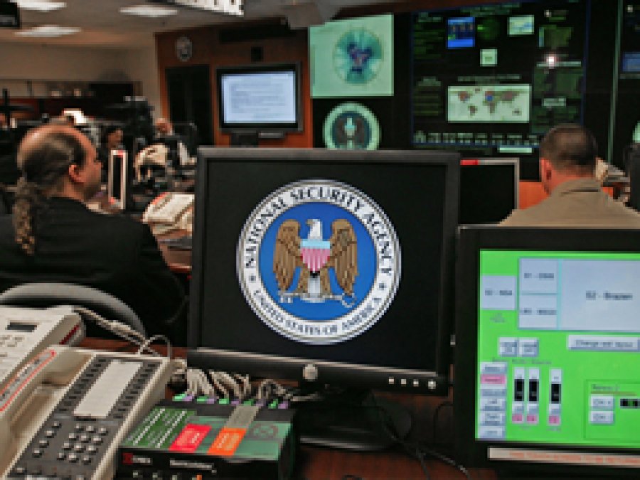 NSA Günlük 5 Milyar Dinleme Yapıyor!