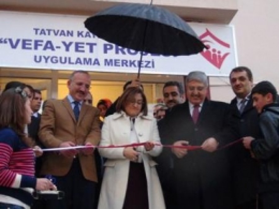 Bakan Şahin Bitlis'te