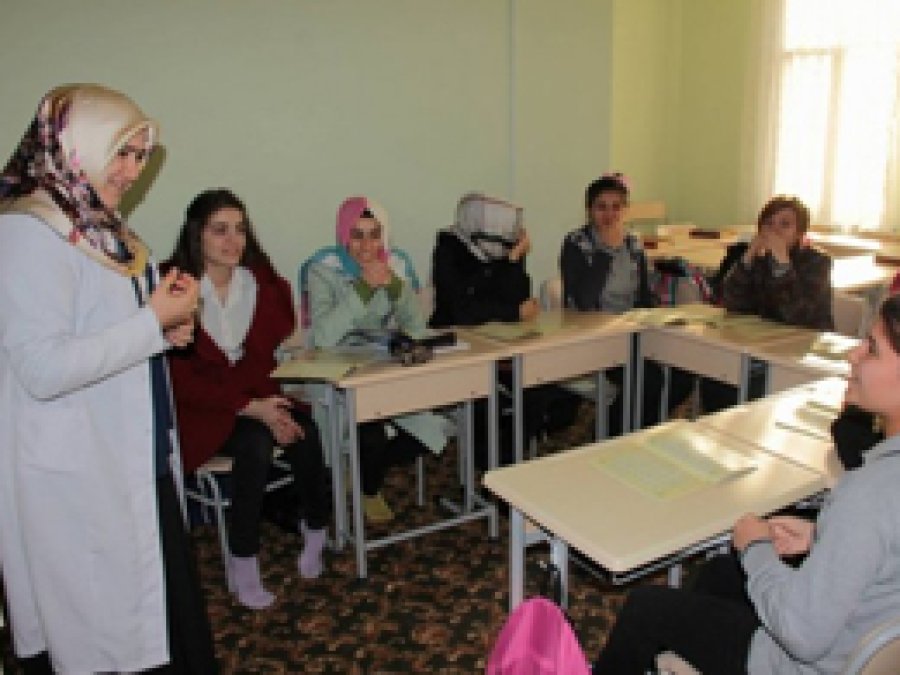 İşaret Diliyle İslam'ı Öğreniyorlar