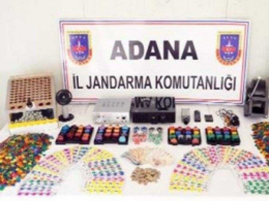 Adana'da Tombala Baskını