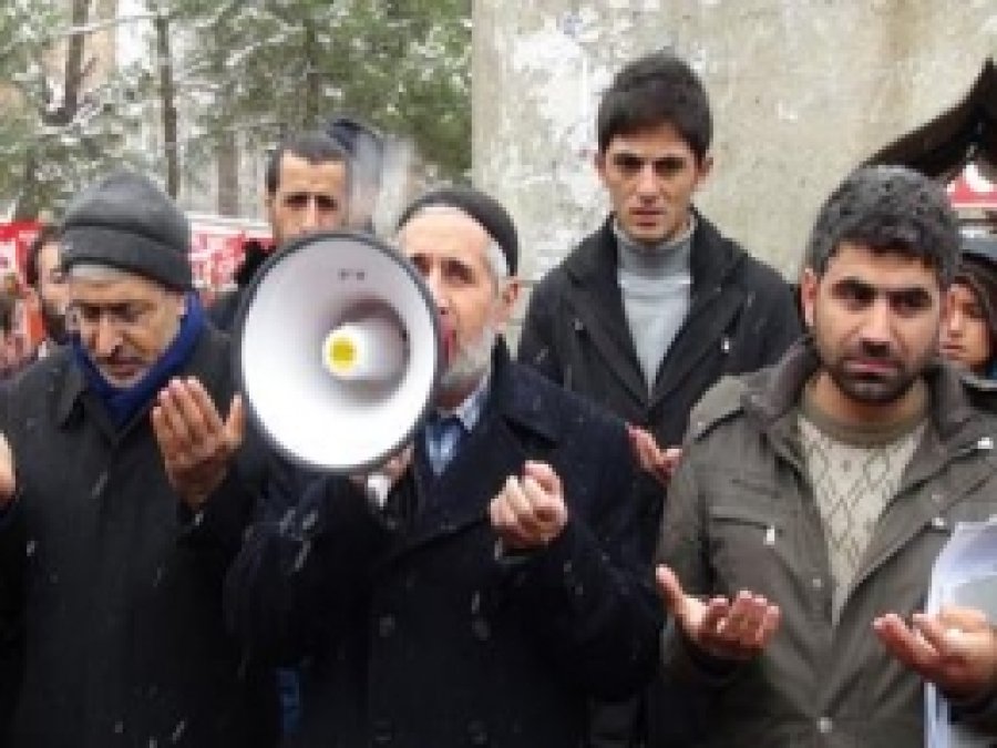 Bingöl'de Abdulkadir Molla'nın Katillerine Lanet Yağdı