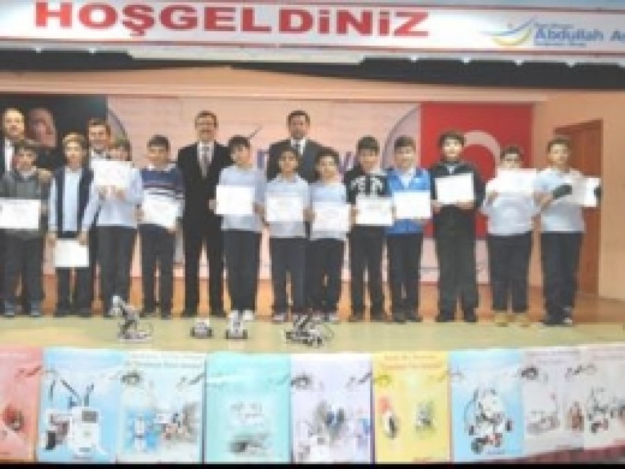 Öğrencilerin Yaptığı Robotlar Görücüye Çıktı