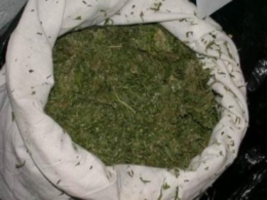 Siverek'te 57 Kilo Esrar Ele Geçirildi 