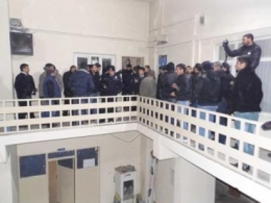 Diyarbakırlılar DEDAŞ'ı Bastı