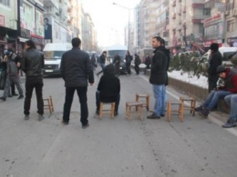 Elektrik Kesintilerine Tepkiler Büyüyor 