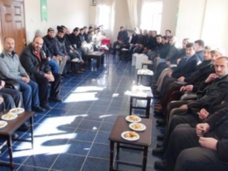 HÜDA PAR'ın Bitlis Adayına Halktan Yoğun İlgi