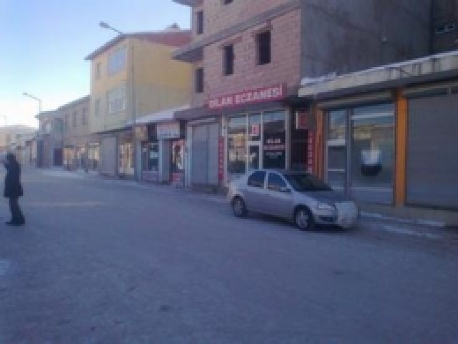 Diyadin'de Kepenkler Kapattırıldı