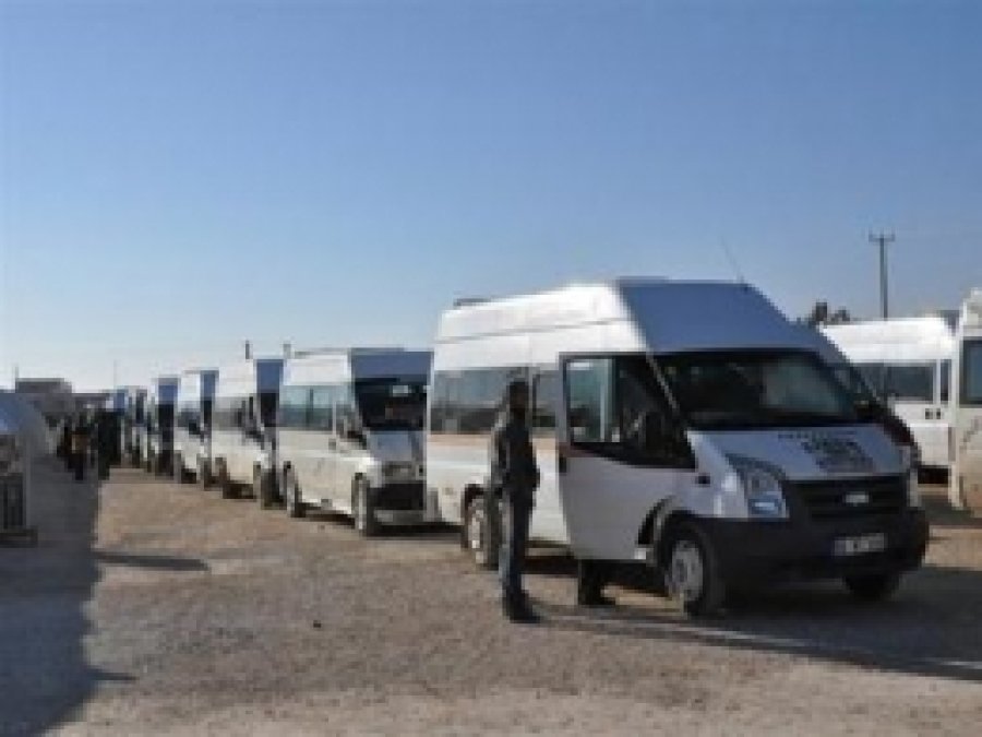 Savaştan Kaçan Mülteciler Viranşehir'e Taşınıyor.  