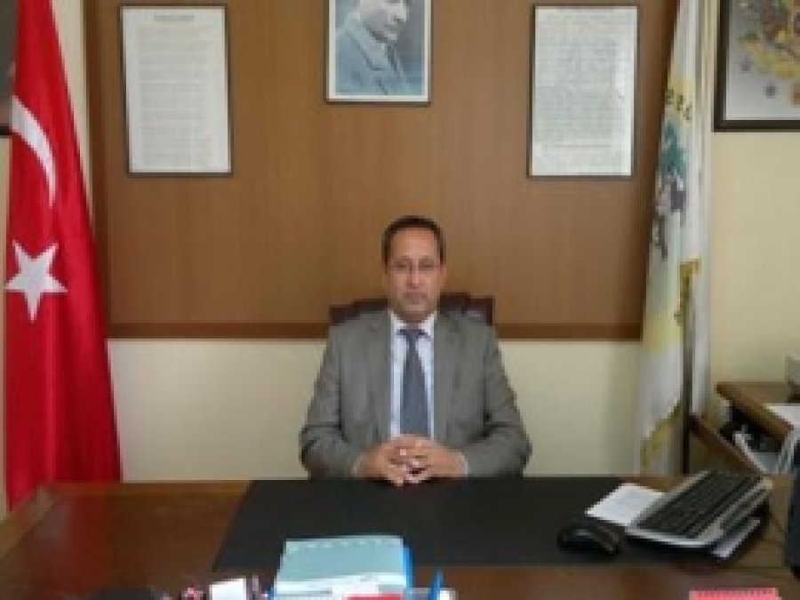 Tarsus Süt Üreticileri Yem Fiyatlarına Tepki Gösterdi