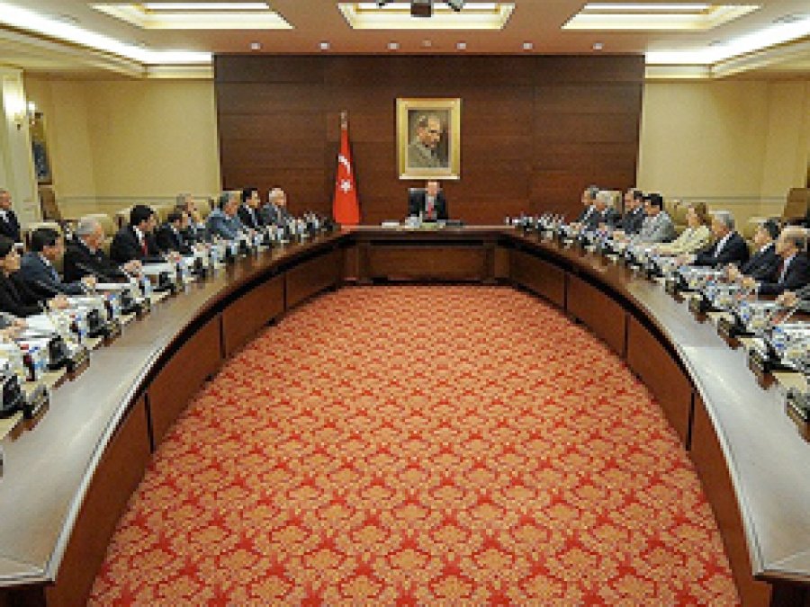 11 Yılda 4 Hükümet 3 Revizyon